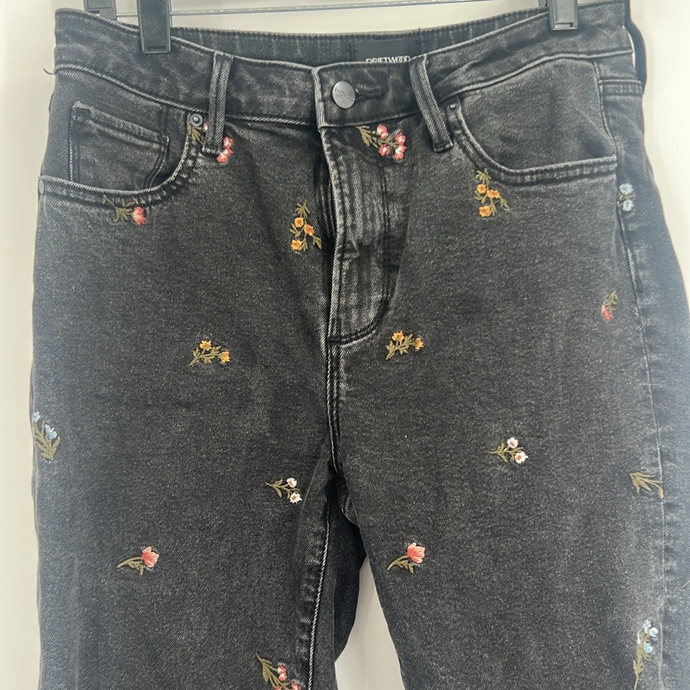 Driftwood Giselle Floral Embroidered Jeans- 28 - Picture 5 of 11